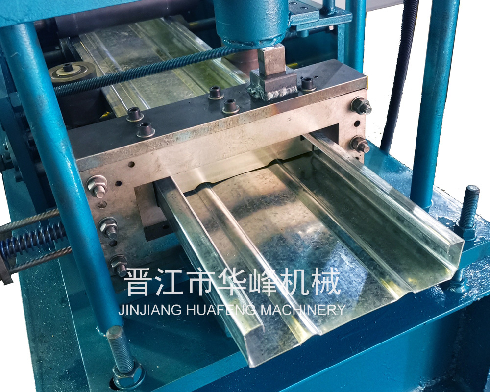 異形C型鋼機(jī)械設(shè)備
